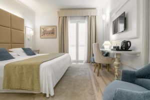 Hotel Pirineos